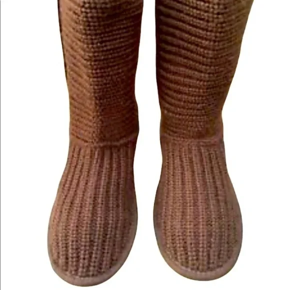 Ugg boots women’s size 4 - Picture 2 of 4